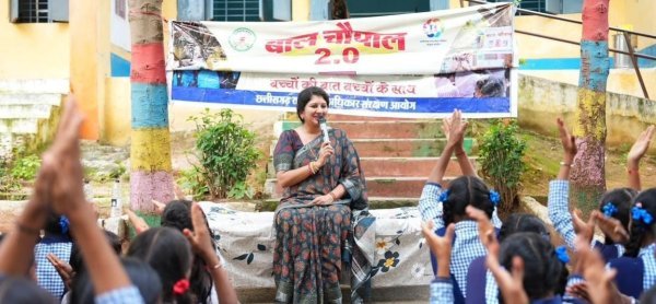 CG Child Rights Commission: जनजातीय बच्चों के भविष्य को बेहतर बनाने पर जोर, डॉ. वर्णिका शर्मा ने किया संस्थानों का निरीक्षण