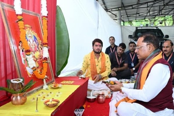 Vishwakarma Jayanti: CM विष्णुदेव साय का संदेश, कौशल और मेहनत से बनेगा विकसित छत्तीसगढ़