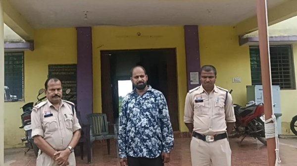PDS Scam: 31 लाख से ज्यादा के खाद्यान्न गायब, फरार आरोपी गिरफ्तार