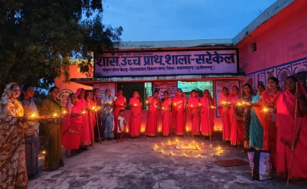 Seva Sankalp Abhiyaan: महासमुंद में जिला मुख्यालय से ग्राम पंचायतों तक जगमगाया, आशीर्वाद का दीया’