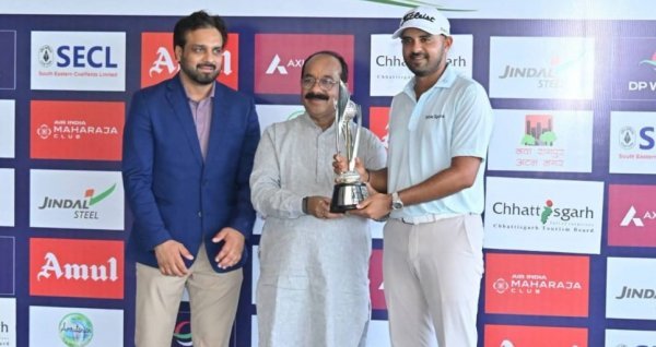 Chhattisgarh Sports: खेलों के नए गढ़ के रूप में उभर रहा नवा रायपुर, अरुण साव ने खिलाड़ियों को किया सम्मानित