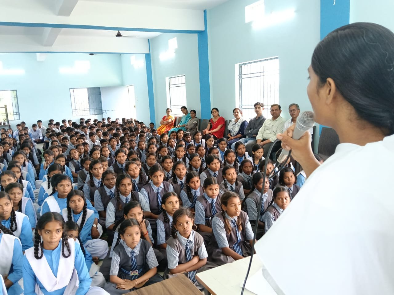 Addiction Campaign: हाई स्कूल गुजरा और हाई स्कूल रसनी में, नशा मुक्ति अभियान का गूंजा संदेश
