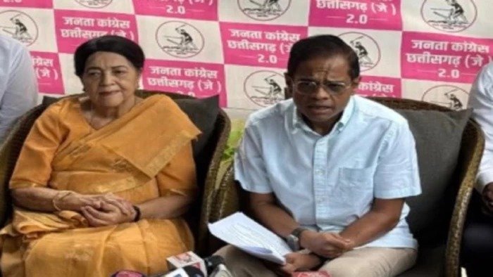 Chhattisgarh Congress: जोगी कांग्रेस के विलय की अटकलें तेज, 36 बागी नेताओं की घर वापसी पर मंथन