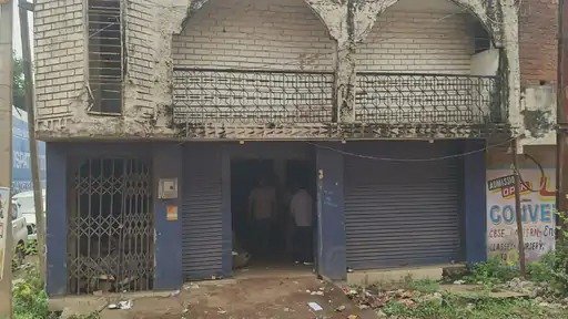 GST Raid: दुर्ग में अवैध गुटखा निर्माण पर कार्रवाई, गुटखा फैक्ट्री से 2 मशीनें और 30 बोरा माल जब्त