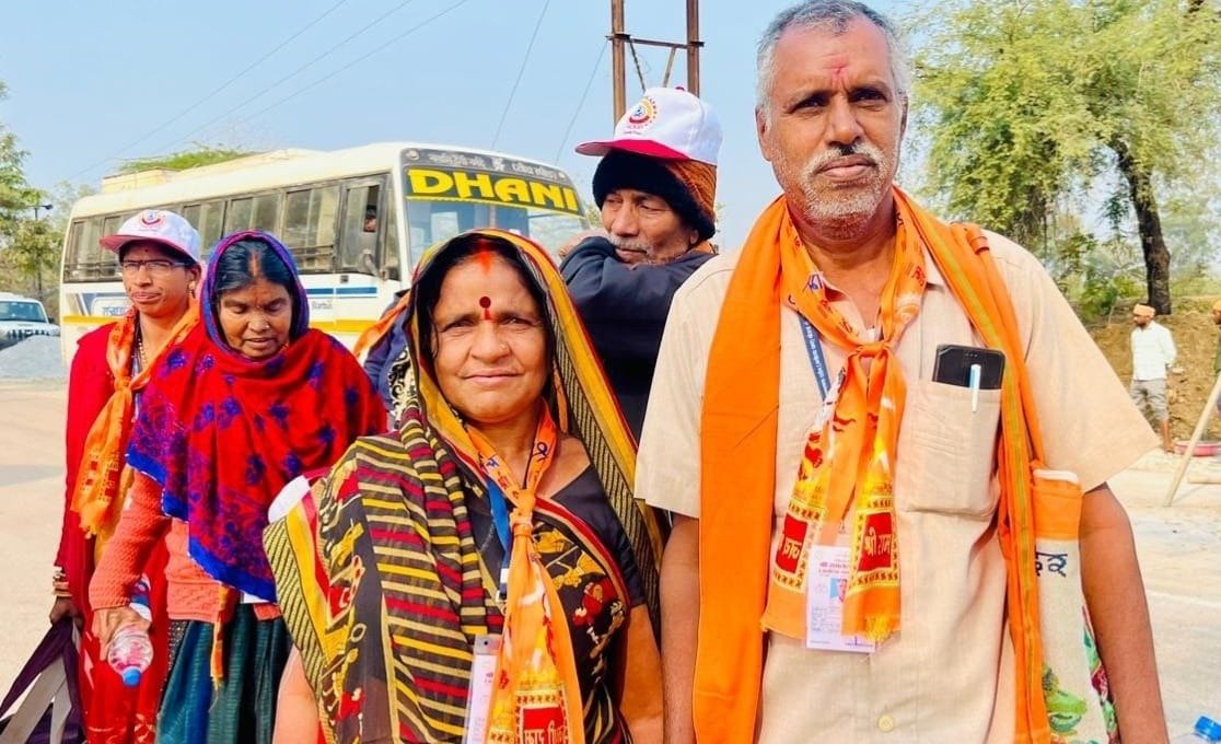 Ayodhya Ram Mandir Darshan: छत्तीसगढ़ की योजना से पूरा हुआ रामलला दर्शन का सपना, डोमन साहू दंपती ने साझा किया अनुभव