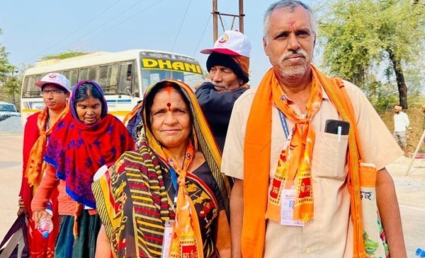 Ayodhya Ram Mandir Darshan: छत्तीसगढ़ की योजना से पूरा हुआ रामलला दर्शन का सपना, डोमन साहू दंपती ने साझा किया अनुभव