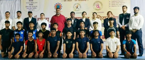 Yogasan Sports Championship: राज्य स्तरीय योगासन प्रतियोगिता में महासमुंद के खिलाड़ियों का दबदबा, कई पदक किए अपने नाम