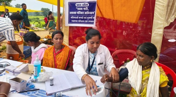 Gangalur Health Team: एक ही शिविर में 159 लोगों की जांच, टीबी स्क्रीनिंग और स्वास्थ्य योजनाओं का मिला लाभ