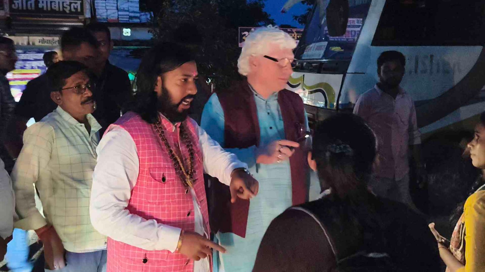 Guru Khushwant Saheb: आरंग में मंत्री की संवेदनशील पहल, देर से लौट रहे छात्रों को बसों से पहुंचाया घर