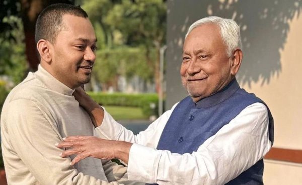 UP Assembly Election: नीतीश कुमार के बेटे निशांत की बनारस से सियासत में धमाकेदार एंट्री, पूर्वांचल में सियासी हलचल तेज