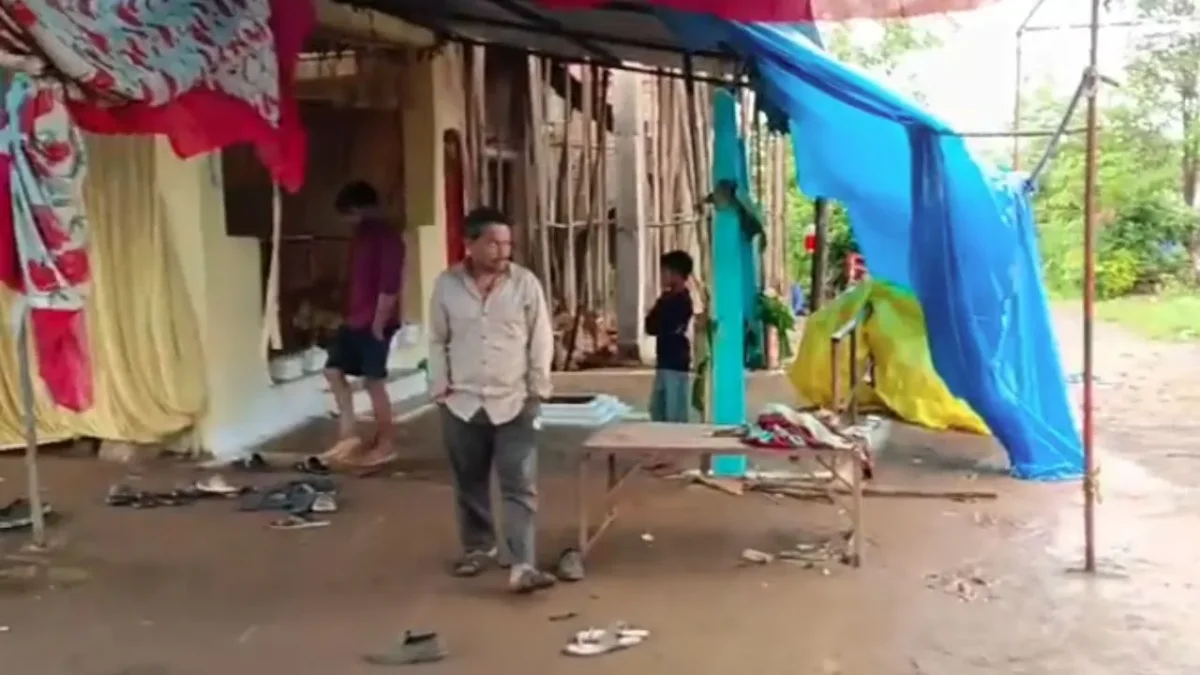 Accident caused by power line falling on the pandal (Image Source: social media)