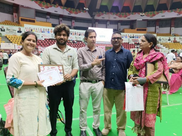 Seva Sankalp Abhiyaan: रक्तदान महादान का संदेश लेकर आगे आईं, मंदिरहसौद की शिक्षिकाएं