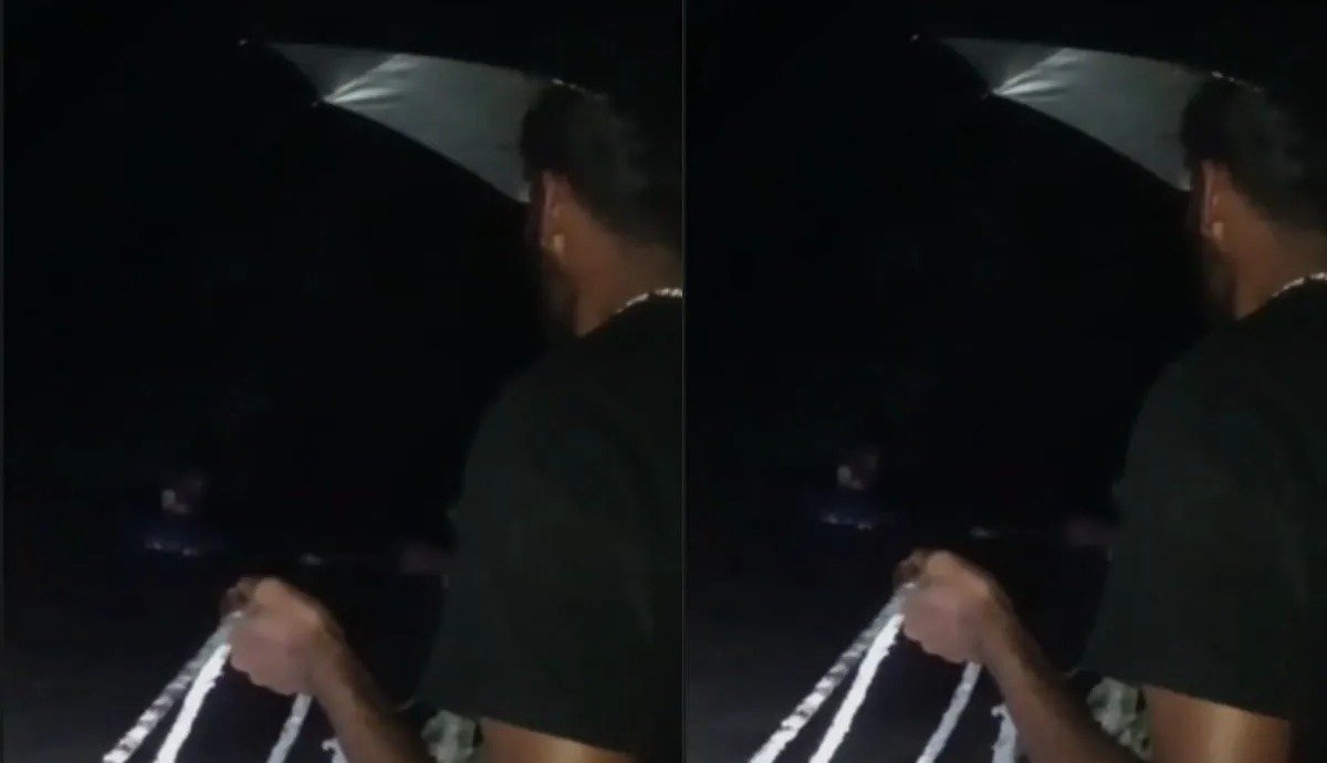 Youths stranded in the river were rescued(Image Source: Social Media)