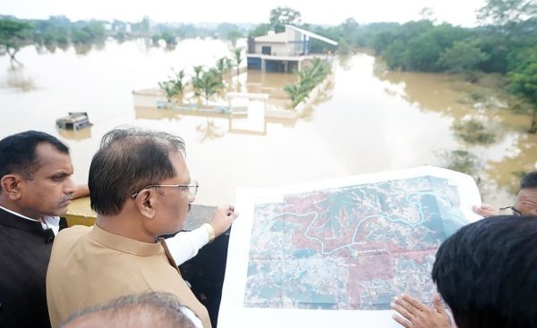 Bastar Flood: इंद्रावती के बढ़े जलस्तर का जायजा लेने पहुंचे मुख्यमंत्री साय, राहत का किया ऐलान