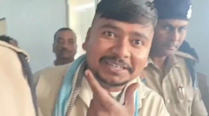 Kuldeep Sahu in Surajpur court after sentencing (Image Source: social media)