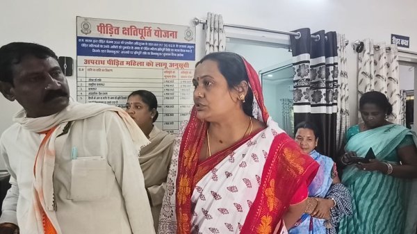 Mahasamund News: रसोईया संघ की प्रदेश अध्यक्ष समेत 5 महिलाएं थाने में बैठाई गईं, 4 महीने से भुगतान का मुद्दा