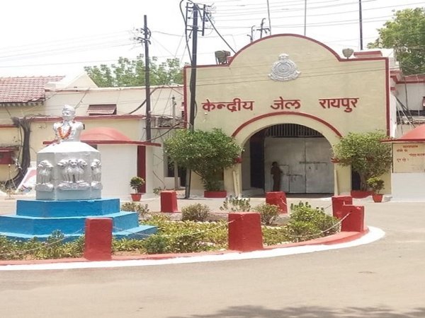 Raipur Central Jail: उगाही और मारपीट के गंभीर आरोप, सोशल मीडिया पर कैदियों के वीडियो वायरल