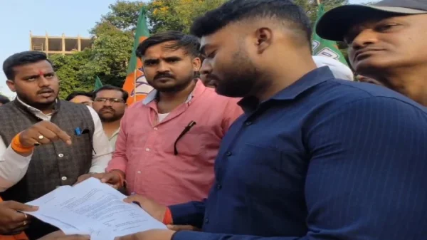 Maoist Controversy: गणेश विसर्जन के दौरान विवादित गाने पर डांस को लेकर गरमाई राजनीति, भाजयुमो ने की कांग्रेस नेता पर कार्रवाई की मांग
