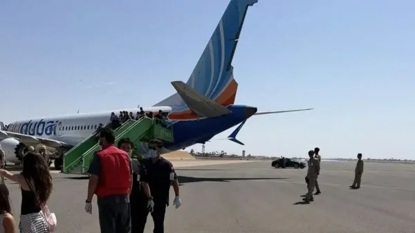 Flydubai Flight FZ1073: कॉकपिट में को-पायलट ने कैप्टन पर किया हमला, भारतीय मूल के पायलट ने 180 यात्रियों की बचाई जान