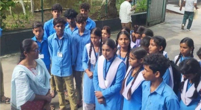 Students reached the Collectorate following allegations regarding the evaluation of answer sheets (Image Source: Keertiman Media)