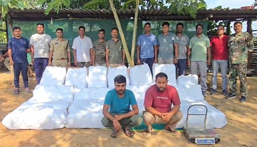 Two arrested with 440 kg of cannabis (Image Source: Keertiman Media)