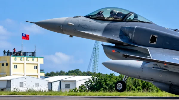 Taiwan Defense Upgrade: ताइवान को मिले नए एफ-16वी लड़ाकू विमान, चीन की सैन्य गतिविधियों के बीच रक्षा तंत्र मजबूत
