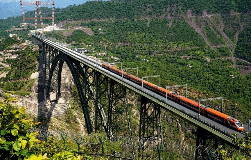 Vande Bharat Express speeding at 100 kmph on the Chenab Bridge (Image Source: social media)