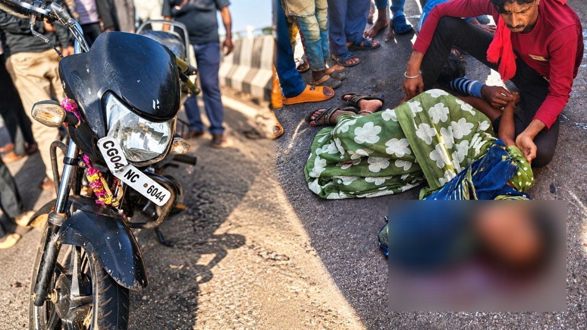 Road accident at Lakhouli Overbridge in Arang(image source- keertiman media)