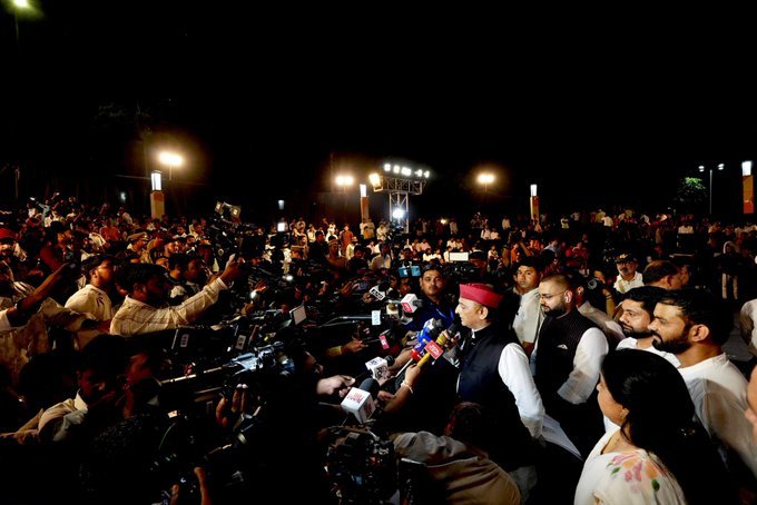 INDIA Alliance: सीट शेयरिंग की खींचतान के बीच अखिलेश यादव की दो टूक-मकसद सीट नहीं, गठबंधन की जीत
