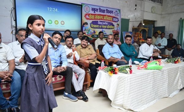 Seva Sankalp Abhiyan: रंगों और विचारों से बच्चों ने रचा ‘विकसित भारत’ का सपना