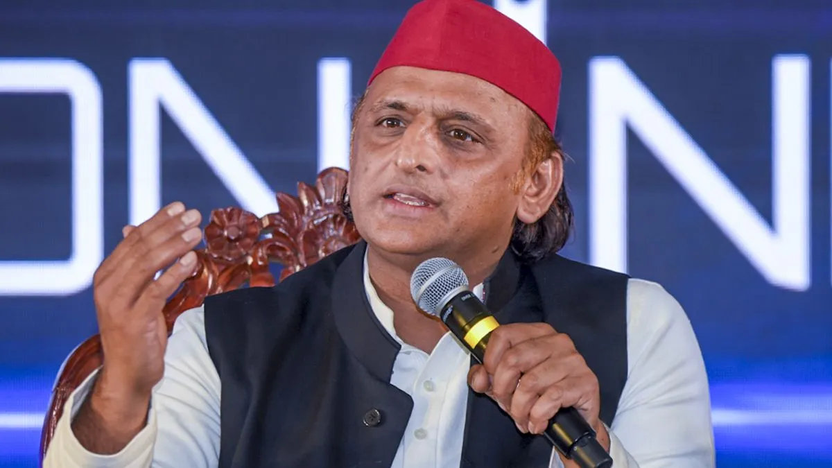 Uttar Pradesh Politics: तीन नहीं, 403 पर नज़र, अखिलेश यादव के दांव से यूपी की सियासत में हलचल तेज