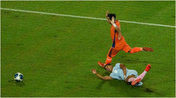 India vs Uruguay: कोलकाता में भारत का निराशाजनक प्रदर्शन, उरुग्वे ने 6-1 से हराकर दर्ज की बड़ी जीत