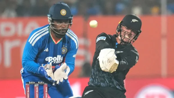 IND vs NZ T20: न्यूजीलैंड क्रिकेट टीम को लगा दोहरा झटका, भारत के खिलाफ T20 सीरीज से पहले दो स्टार खिलाड़ी चोटिल, रिप्लेसमेंट का ऐलान
