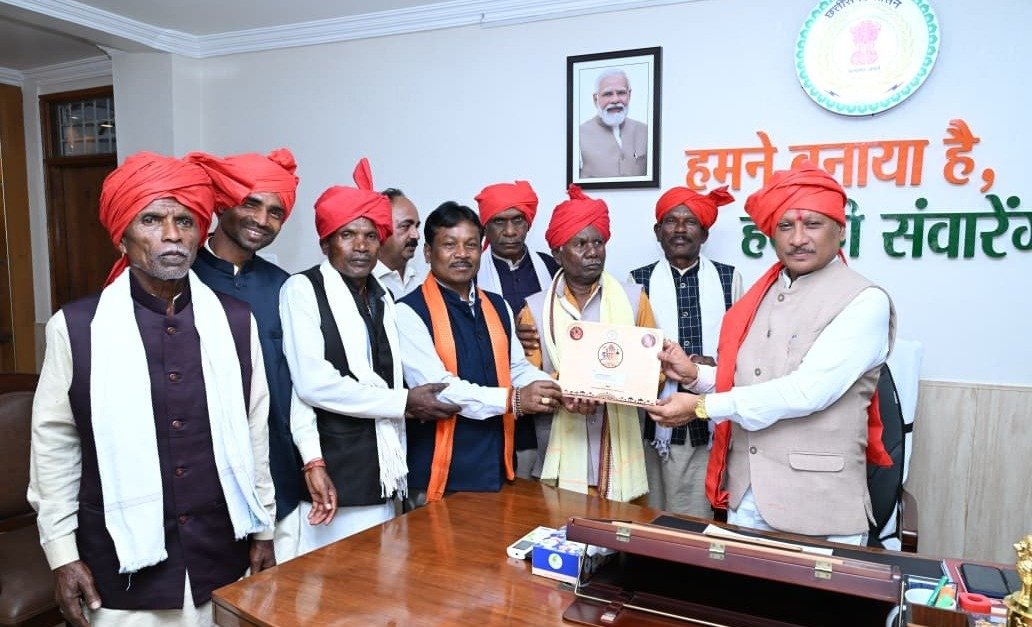 Bastar Dussehra: CM विष्णु देव साय को मिला विश्व प्रसिद्ध पर्व में शामिल होने का न्योता