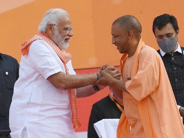 Narendra Modi International Airport: जेवर एयरपोर्ट अब कहलाएगा नरेंद्र मोदी अंतरराष्ट्रीय हवाई अड्डा, योगी कैबिनेट ने प्रस्ताव को दी हरी झंडी