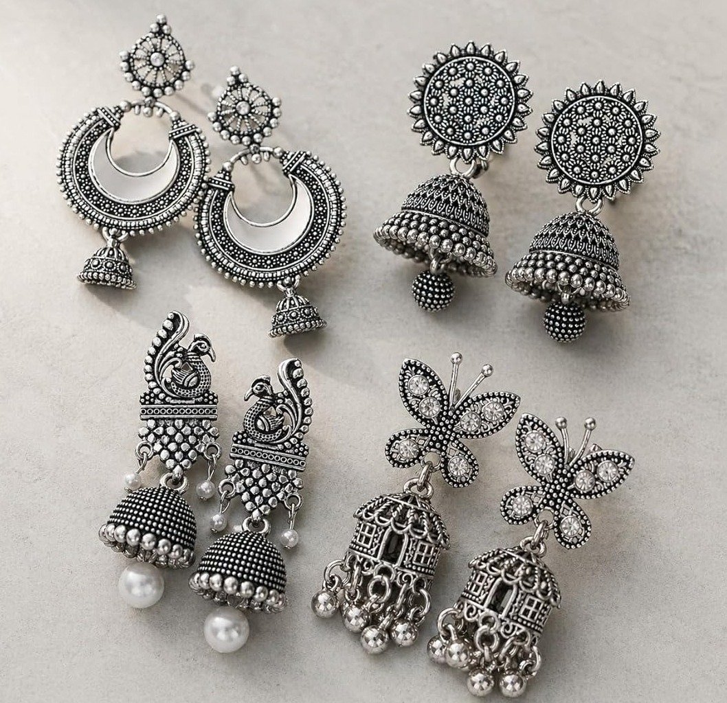 Trendy Earrings for Navratri Special Garba Night (Image Source: Social Media)