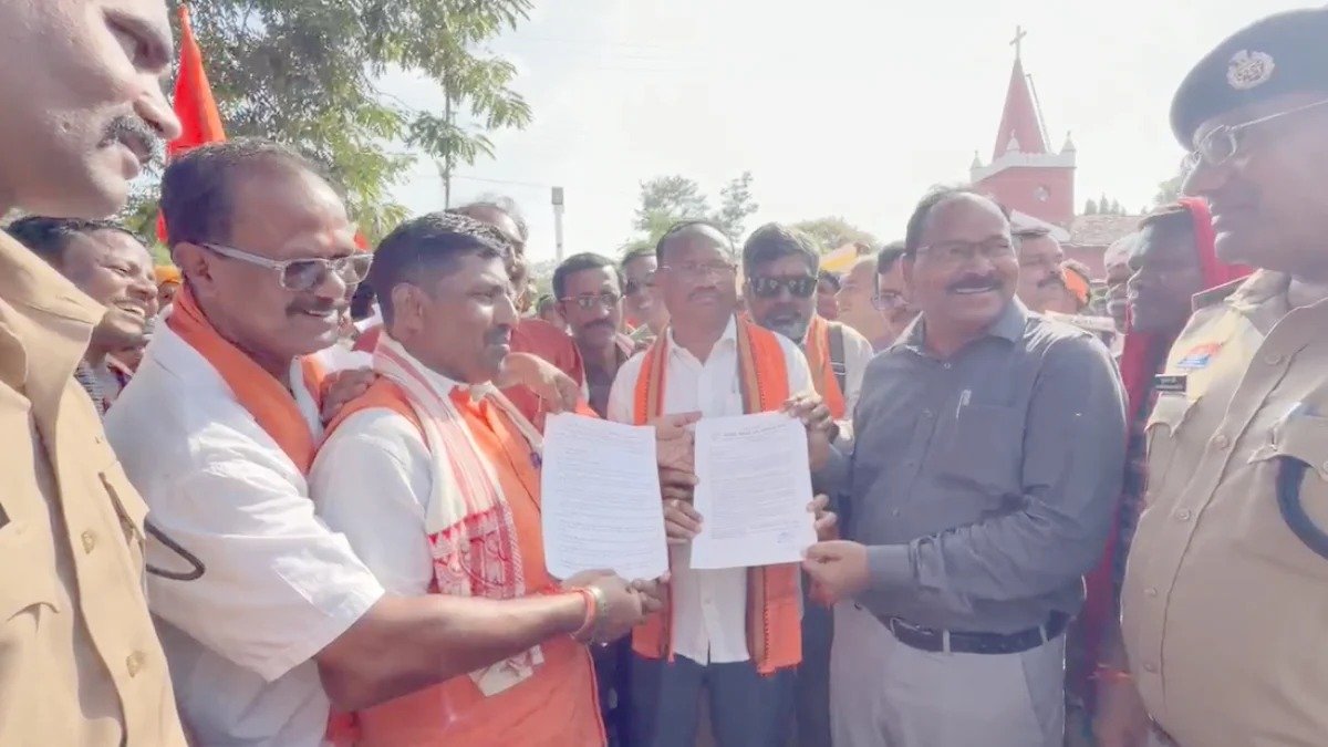Bastar floods: बाढ़ से धान की फसल तबाह, किसानों ने मांगा 65 हजार रुपए प्रति एकड़ मुआवजा
