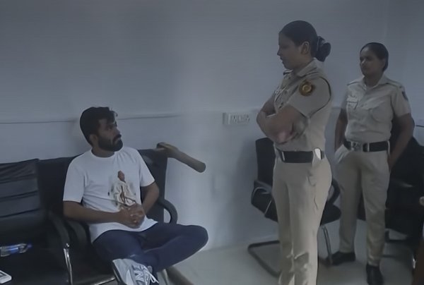 Delhi Police: सीजेपी के आरोपों पर पुलिस का पलटवार, दादी के निधन की दी गई थी सूचना, जारी किया वीडियो