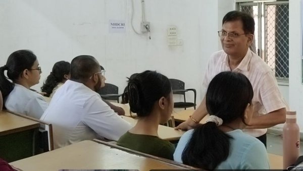 World Mental Health Day: शासकीय दंत चिकित्सा महाविद्यालय में मानसिक स्वास्थ्य जागरूकता कार्यक्रम आयोजित