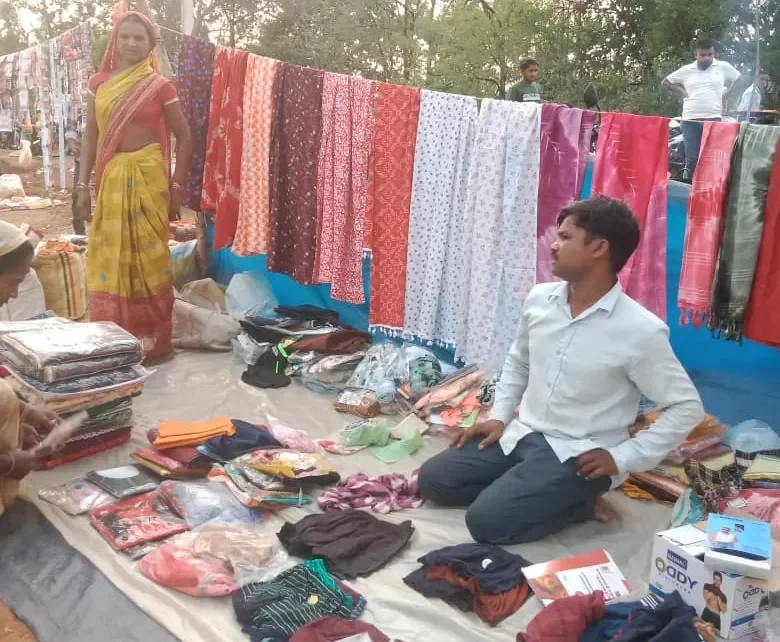 clothing shop in Potedand village(Image Source: CGDPR)