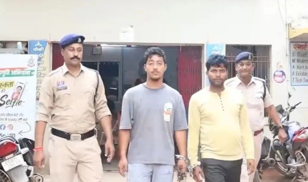 online job fraud, two accused arrested(Image Source: Social Media)
