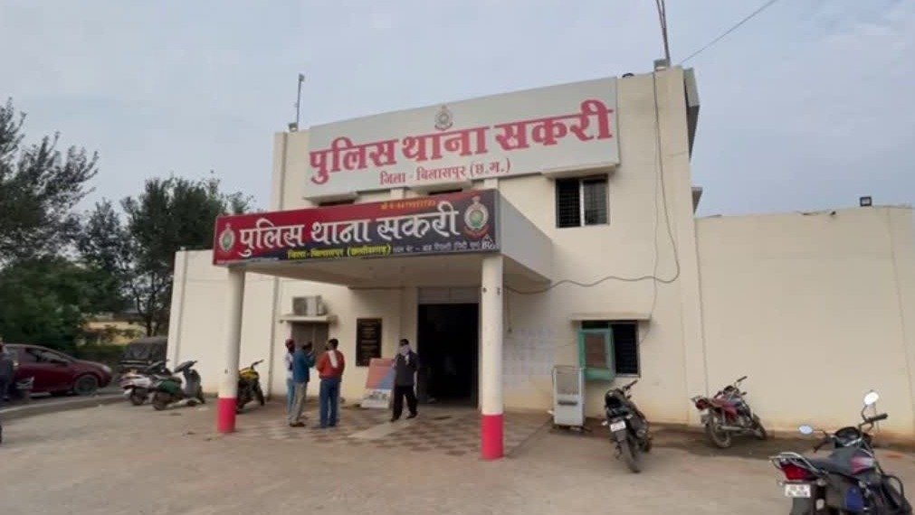 Crime News: मासूम को ले जाने की कोशिश का विरोध पड़ा भारी, चाकू के हमले में दादी की मौत