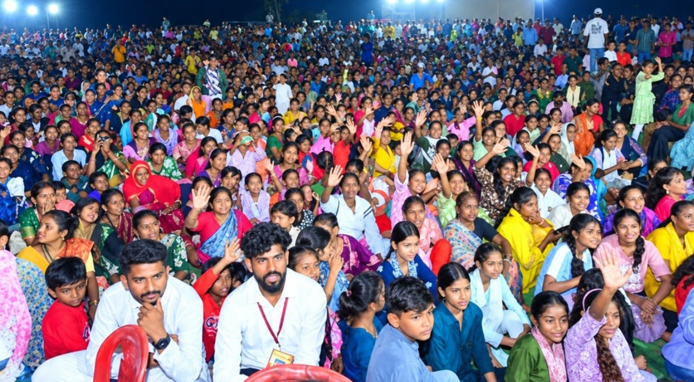 Gujra Jas Jhanki: गुजरा में नवरत्न जस झांकी देखने उमड़े लोग, भक्तिमय हुआ माहौल