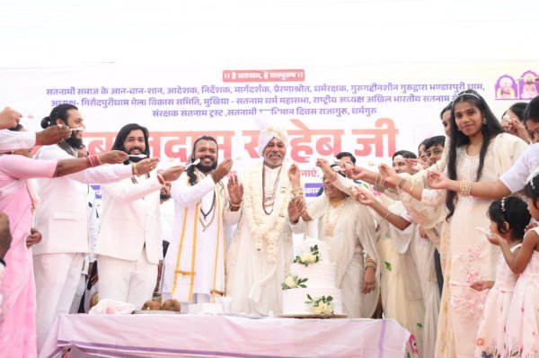 Arang News: गुरु बालदास साहेब जी के अवतरण दिवस पर मंत्री गुरु खुशवंत साहेब का बड़ा संकल्प, पूरी विधायक वेतनराशि जनसेवा को करेंगे समर्पित