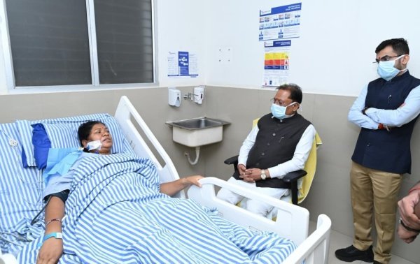 CM Vishnu Deo Sai: जशपुर विधायक रायमुनी भगत से की मुलाकात, जल्द स्वस्थ होने की कामना की
