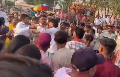 Raipur Mahadev Ghat Durga Visarjan Crowd(Image Source: Social Media)