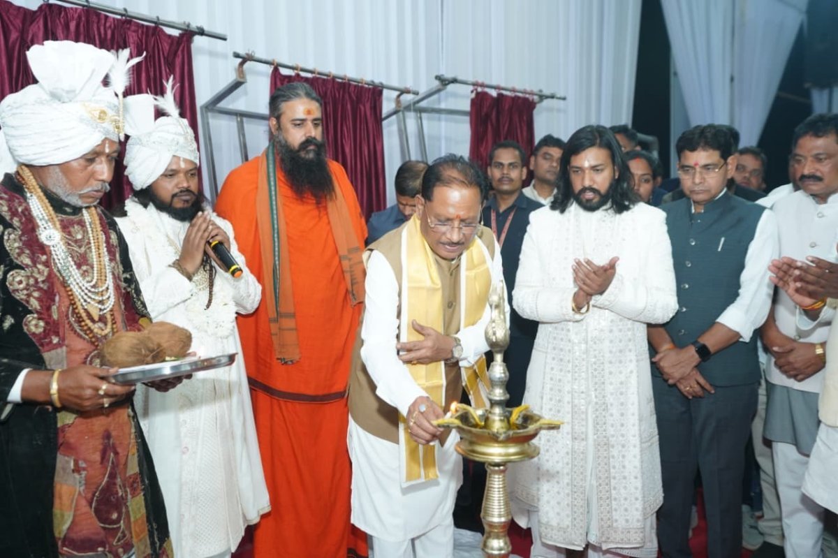 CM Sai welcomed at Bhandarpuri Dham(Image Source: CGDPR)