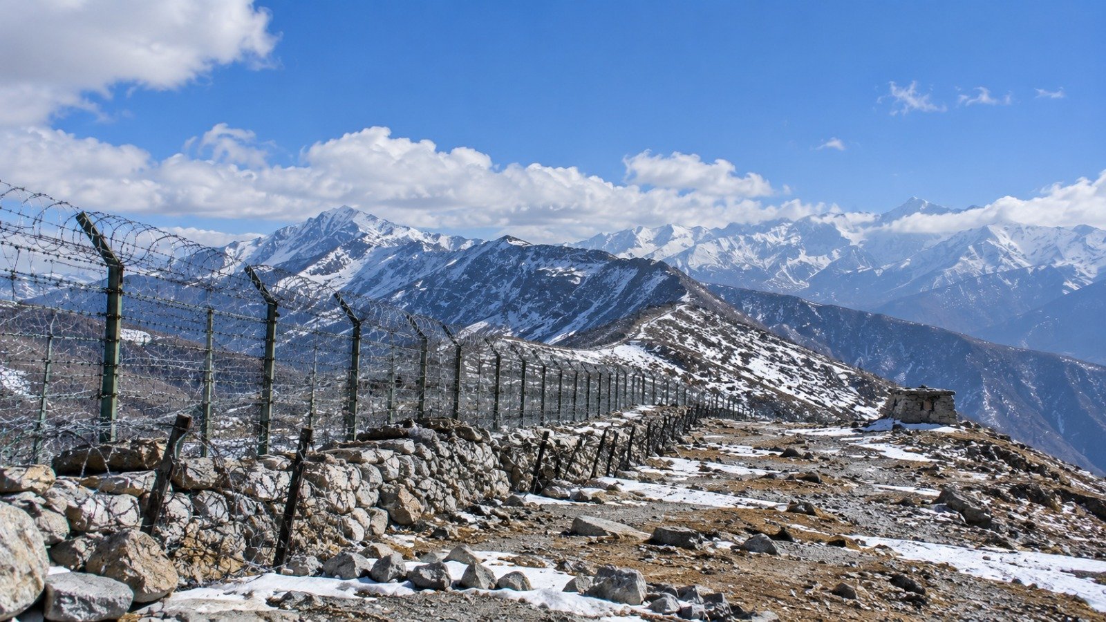 Arunachal Pradesh Border: माजा के पास आमने-सामने आए भारत और चीन के सैनिक, ITBP बना रही अंडरग्राउंड शेल्टर
