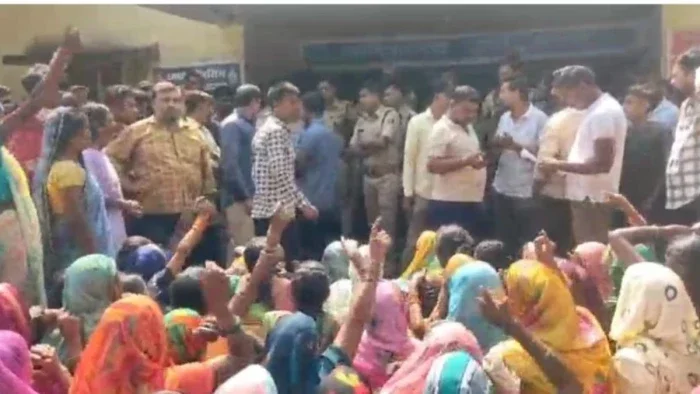 Villagers surrounded the police station in the murder case (Image Source: Keertiman Media)