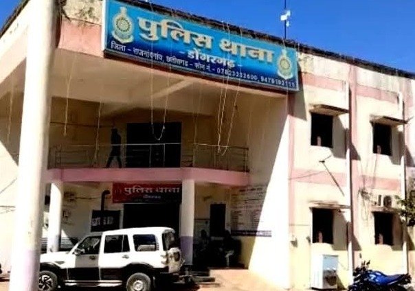 Dongargarh News: मारपीट केस में भाजपा नेताओं के नाम की चर्चा, वायरल हुआ वीडियो